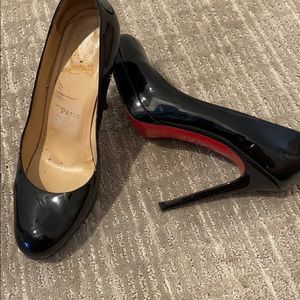 COPY - Christian Louboutin black pumps